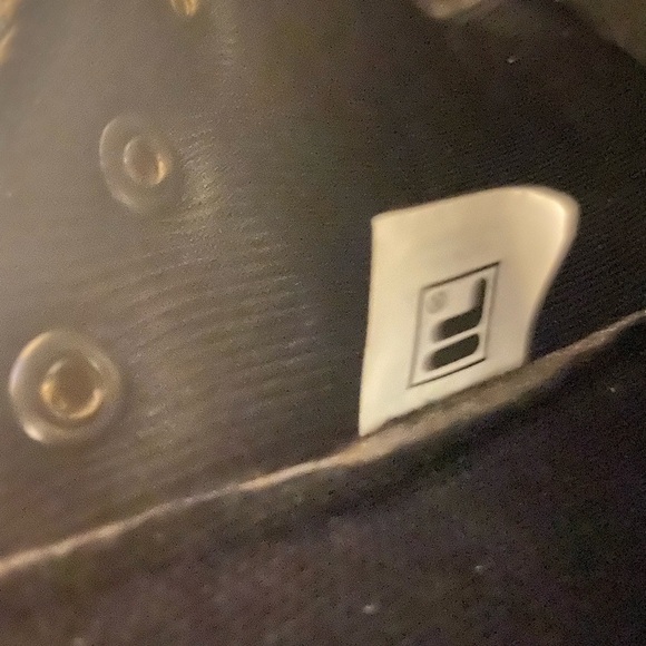 Fila faux suede black boots men’s size 10,5. - Picture 8 of 8